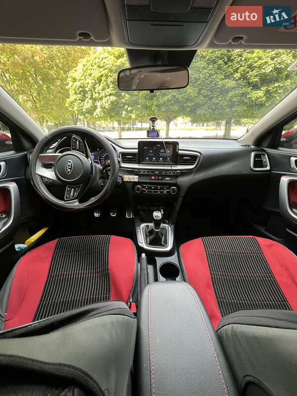 Универсал Kia Ceed 2018 в Днепре