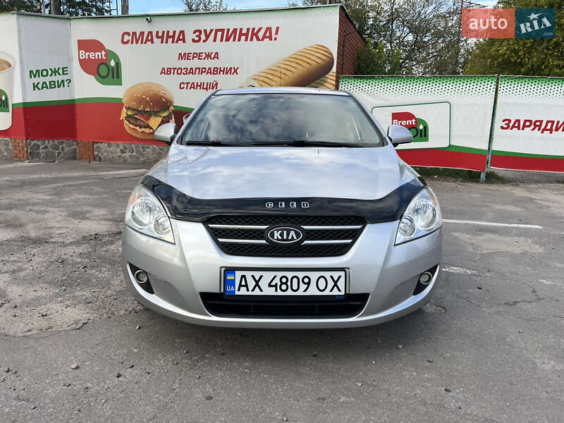 Хэтчбек Kia Ceed 2008 в Харькове
