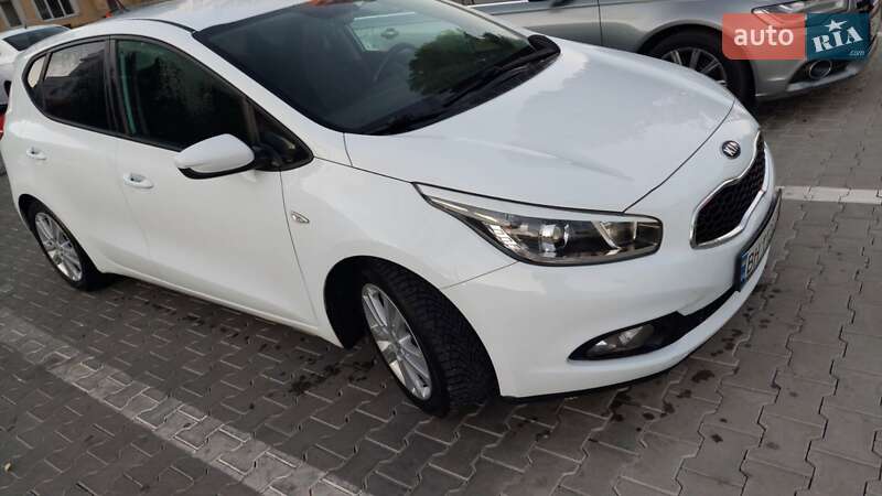 Хэтчбек Kia Ceed 2012 в Одессе