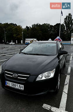 Хэтчбек Kia Ceed 2007 в 