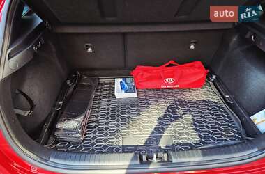 Хэтчбек Kia Ceed 2019 в 
