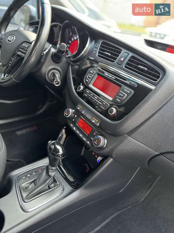 Хетчбек Kia Ceed 2013 в Києві