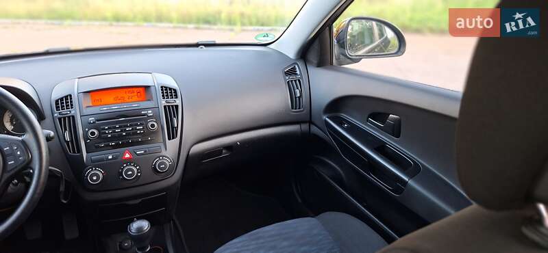 Хэтчбек Kia Ceed 2008 в Нежине