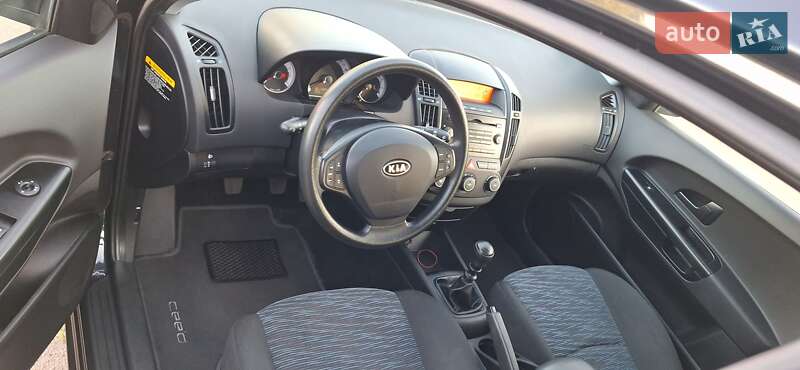 Хэтчбек Kia Ceed 2008 в Нежине