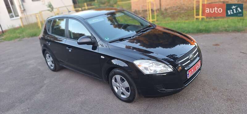 Хэтчбек Kia Ceed 2008 в Нежине