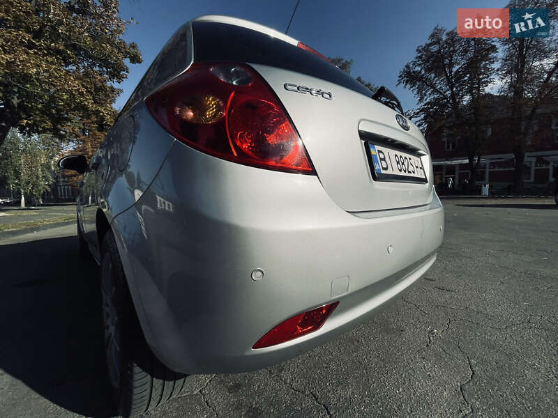 Хэтчбек Kia Ceed 2007 в Полтаве
