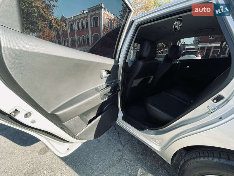 Хэтчбек Kia Ceed 2007 в Полтаве