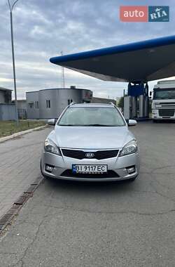 Универсал Kia Ceed 2011 в 