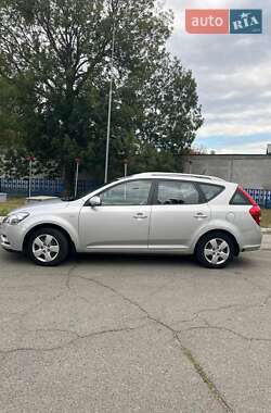 Универсал Kia Ceed 2011 в 