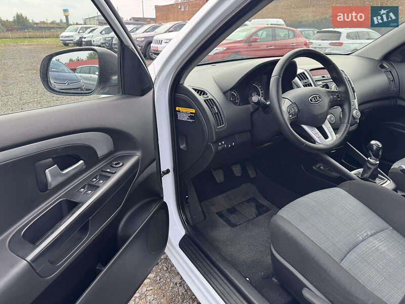 Універсал Kia Ceed 2011 в Луцьку