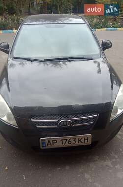 Хэтчбек Kia Ceed 2008 в Запорожье