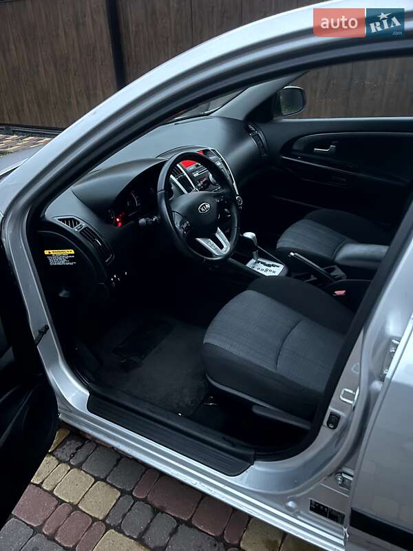 Хэтчбек Kia Ceed 2010 в Нежине