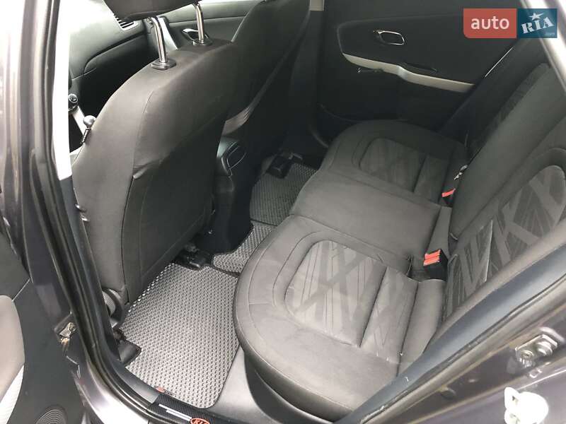 Универсал Kia Ceed 2012 в Новгород-Северском