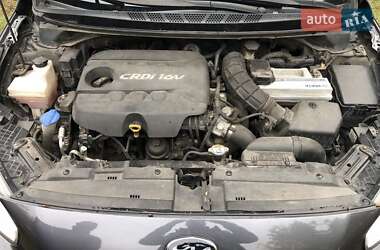 Універсал Kia Ceed 2012 в  фото 10 Універсал Kia Ceed 2012 в