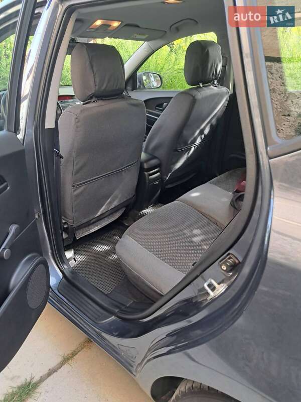 Универсал Kia Ceed 2010 в Ужгороде