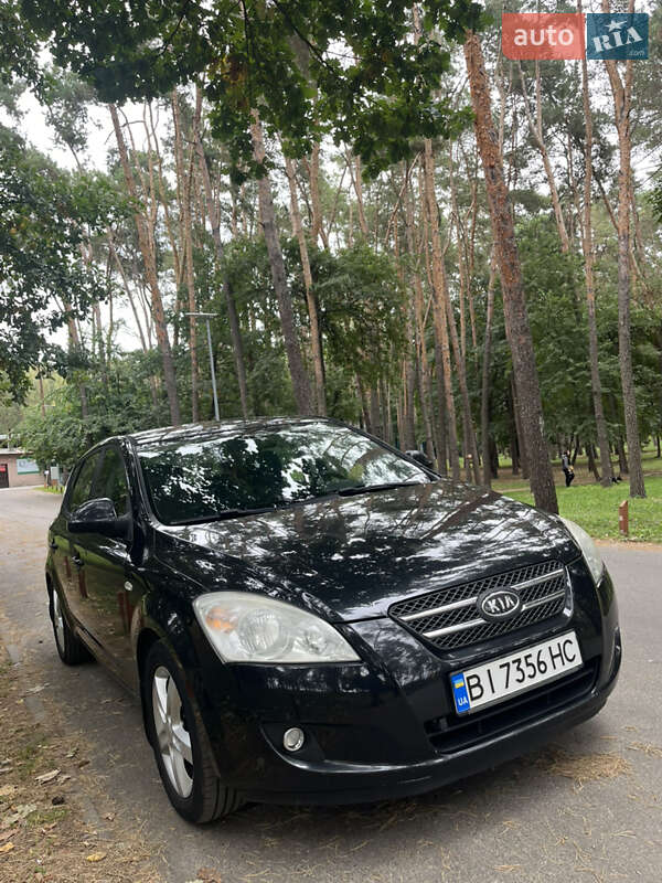 Хетчбек Kia Ceed 2008 в Софіївській Борщагівці