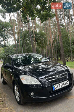 Хэтчбек Kia Ceed 2008 в 