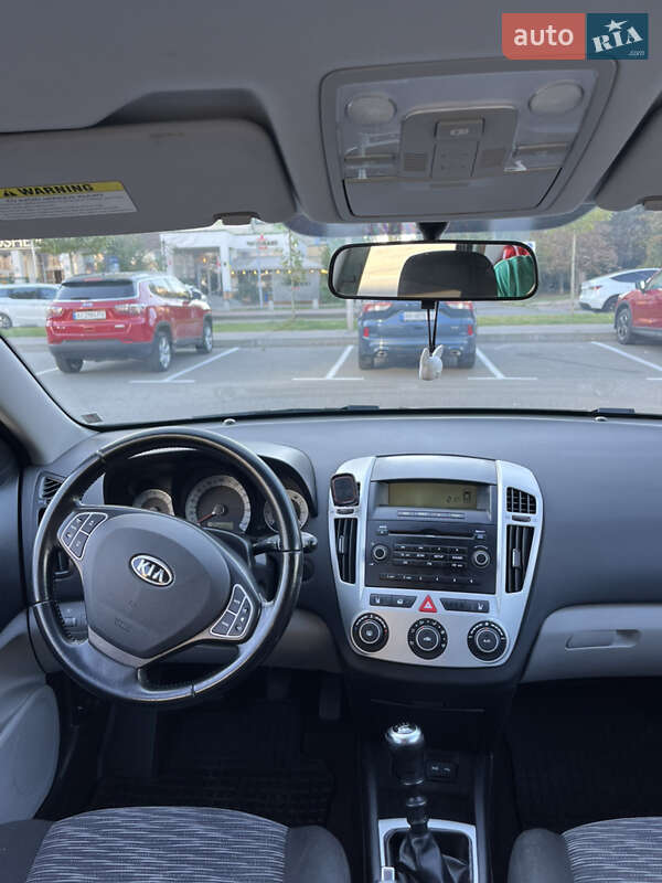 Хетчбек Kia Ceed 2008 в Софіївській Борщагівці