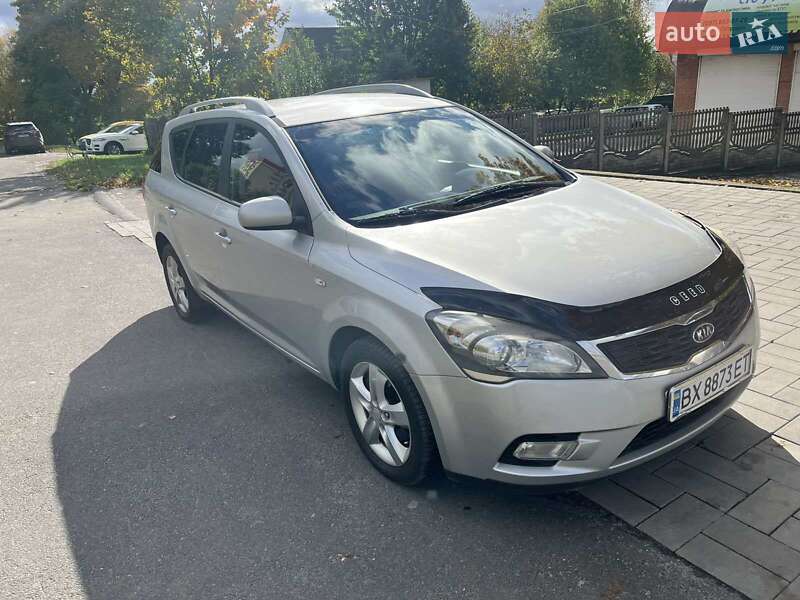 Универсал Kia Ceed 2010 в Красилове