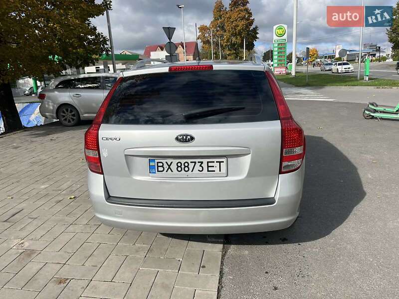 Универсал Kia Ceed 2010 в Красилове