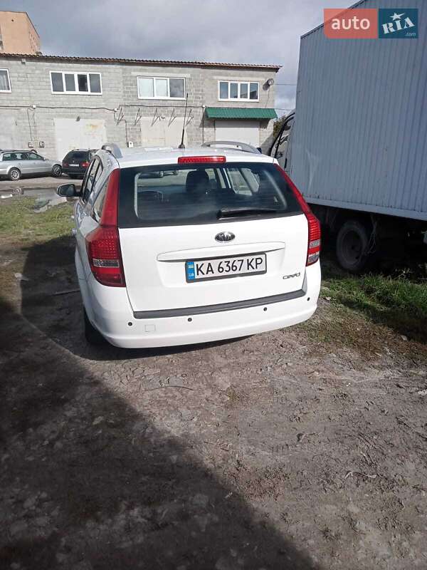 Універсал Kia Ceed 2010 в Ставищі