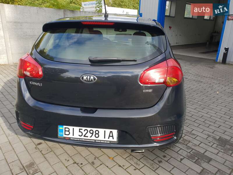Хэтчбек Kia Ceed 2016 в Горишних Плавнях