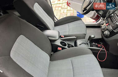 Хэтчбек Kia Ceed 2008 в 