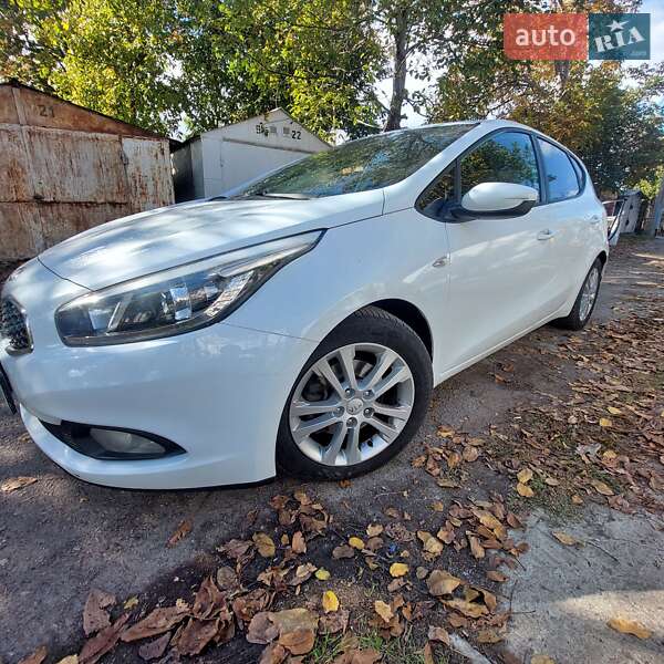 Хэтчбек Kia Ceed 2012 в Одессе