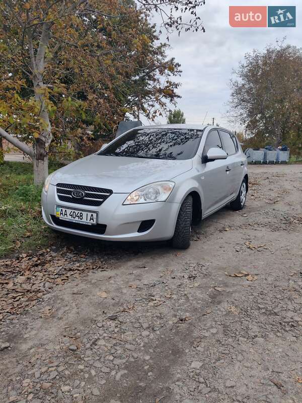 Хэтчбек Kia Ceed 2008 в Казатине фото 12 Хэтчбек Kia Ceed 2008 в Казатине