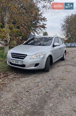 Хетчбек Kia Ceed 2008 в  фото 12 Хетчбек Kia Ceed 2008 в