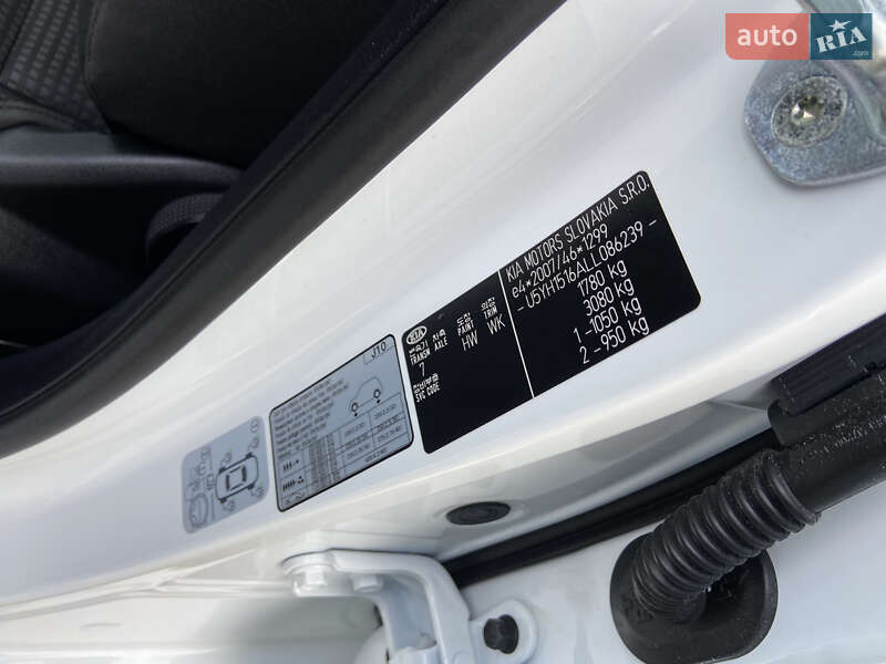 Хетчбек Kia Ceed 2019 в Києві фото 48 Хетчбек Kia Ceed 2019 в Києві