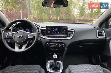 Хэтчбек Kia Ceed 2019 в 