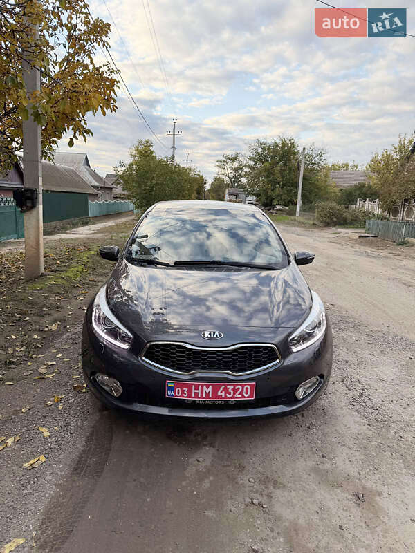Хэтчбек Kia Ceed 2012 в Белгороде-Днестровском фото 2 Хэтчбек Kia Ceed 2012 в Белгороде-Днестровском