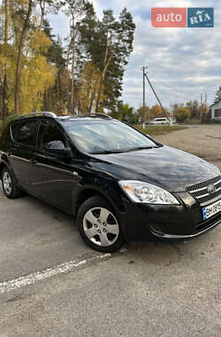 Универсал Kia Ceed 2009 в Лебедине