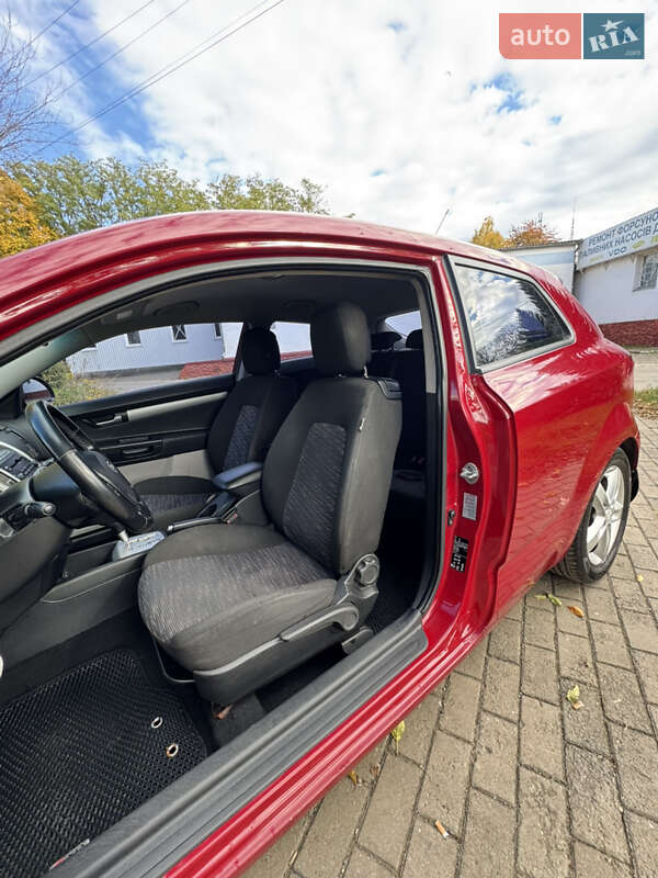 Хэтчбек Kia Ceed 2008 в Черновцах