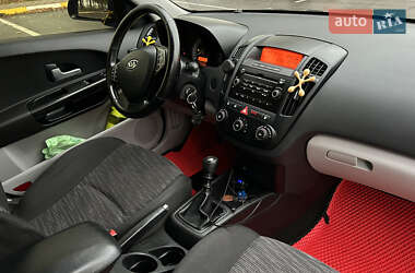 Хетчбек Kia Ceed 2007 в 