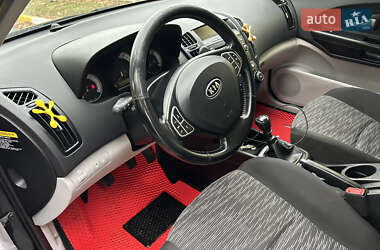 Хетчбек Kia Ceed 2007 в 