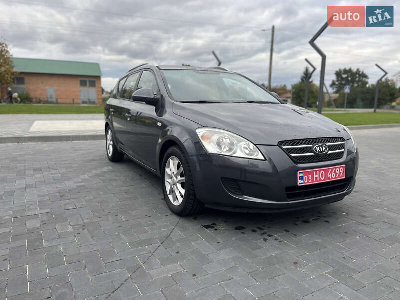 Универсал Kia Ceed 2009 в Лубнах