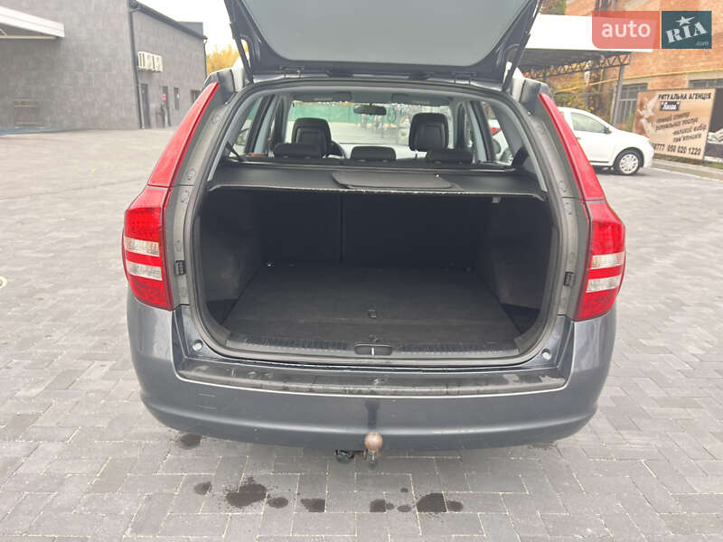 Универсал Kia Ceed 2009 в Лубнах