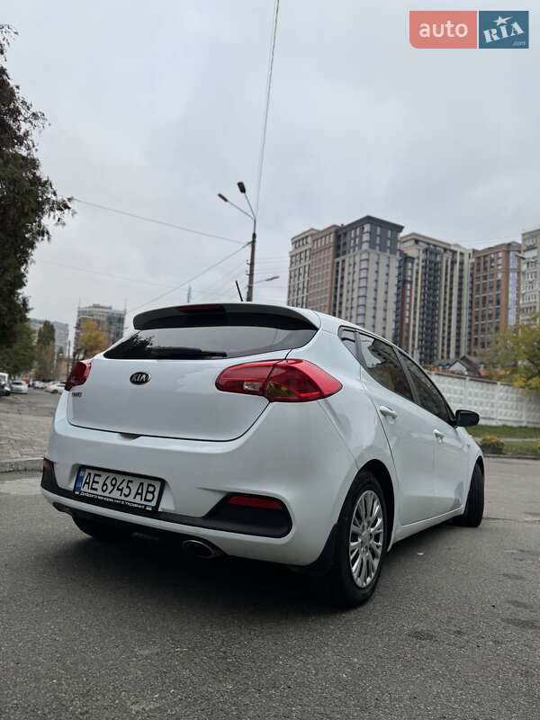Хетчбек Kia Ceed 2013 в Києві