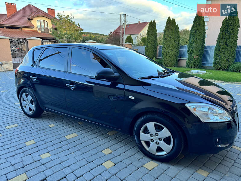 Хетчбек Kia Ceed 2007 в Ужгороді фото 3 Хетчбек Kia Ceed 2007 в Ужгороді