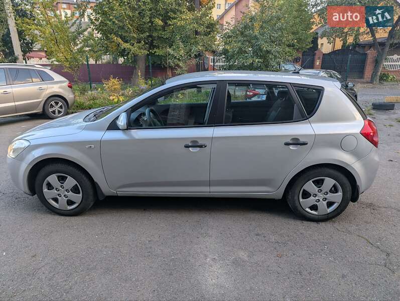 Хетчбек Kia Ceed 2007 в Рівному