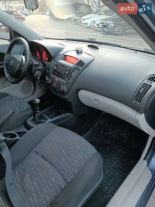 Универсал Kia Ceed 2007 в Житомире фото 2 Универсал Kia Ceed 2007 в Житомире