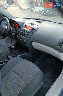 Універсал Kia Ceed 2007 в  фото 2 Універсал Kia Ceed 2007 в