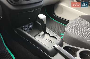 Хэтчбек Kia Ceed 2008 в 