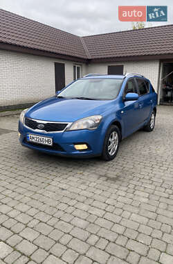 Універсал Kia Ceed 2010 в  фото 10 Універсал Kia Ceed 2010 в