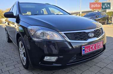 Універсал Kia Ceed 2012 в  фото 7 Універсал Kia Ceed 2012 в
