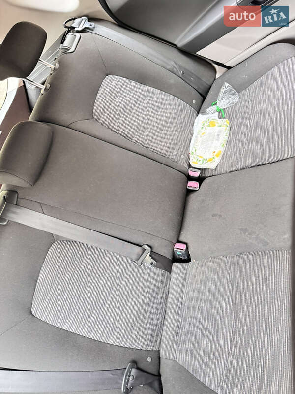Хетчбек Kia Ceed 2008 в Києві фото 5 Хетчбек Kia Ceed 2008 в Києві
