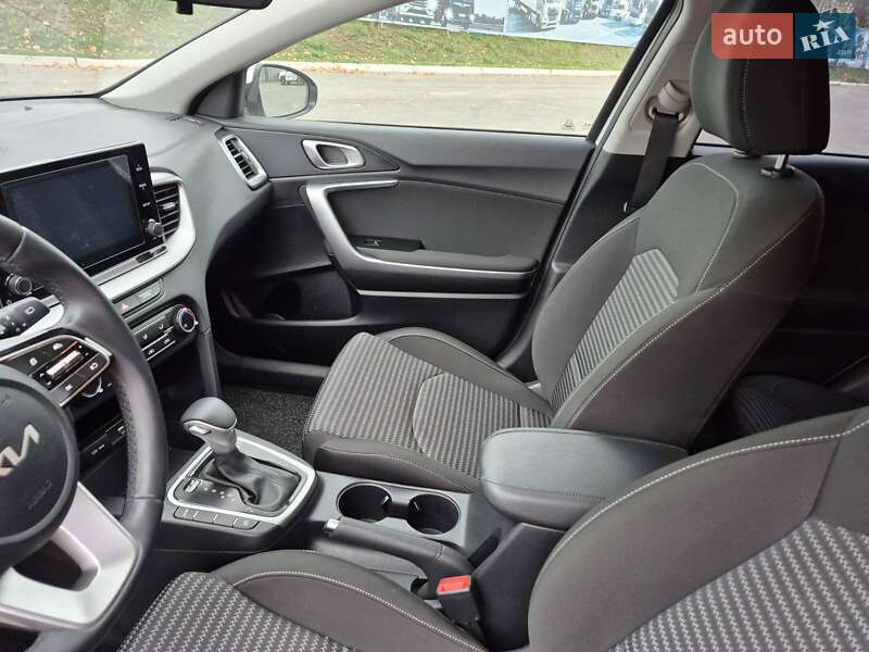 Хетчбек Kia Ceed 2023 в Києві фото 10 Хетчбек Kia Ceed 2023 в Києві