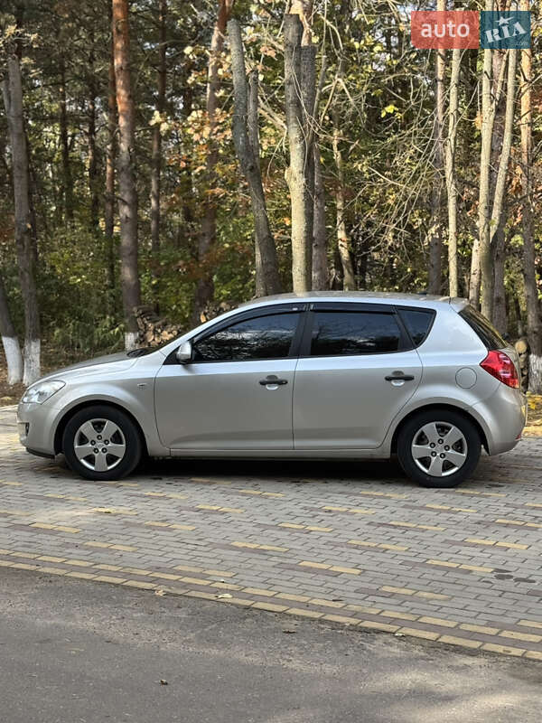 Хетчбек Kia Ceed 2007 в Бершаді
